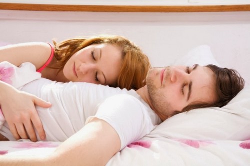 Kaip išlaikyti romantiką, kai vaikai gimsta: 7 naudingų patarimų