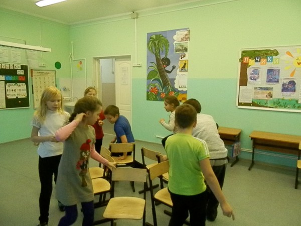 Žaidimų žaidimai vaikams lauke ir lauke