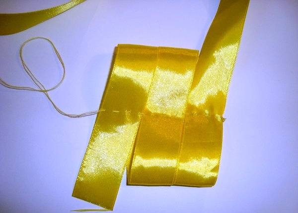Kaip padaryti atspalvį iš satino juostelės savo rankomis