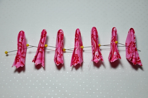 Kaip padaryti gėlių kanzashi iš audinių savo rankomis