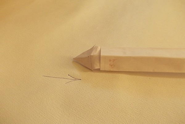 Kaip padaryti kardą iš popieriaus savo rankomis