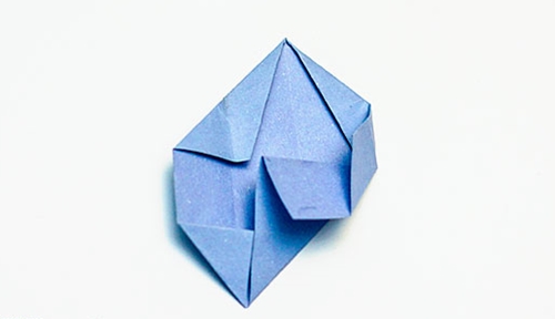 Kaip padaryti origami gėlių savo rankomis