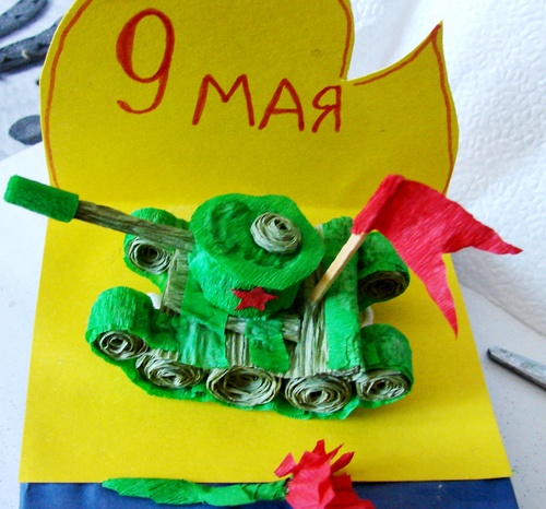 Amatų gegužė 9 savo rankomis: popieriaus talpa