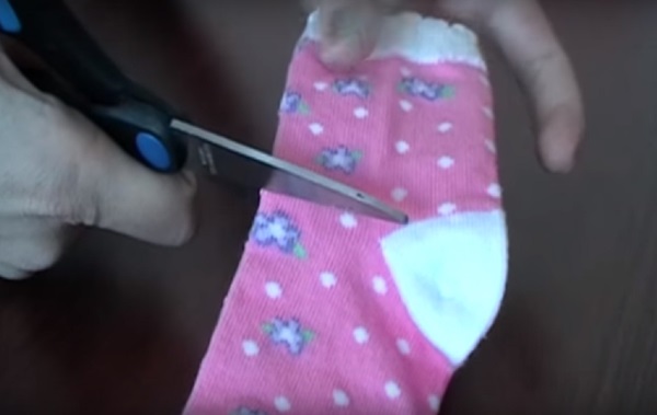 Kaip sekti lėlių drabužius savo rankomis