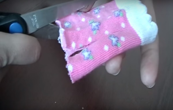 Kaip sekti lėlių drabužius savo rankomis
