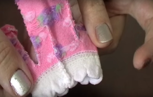Kaip sekti lėlių drabužius savo rankomis