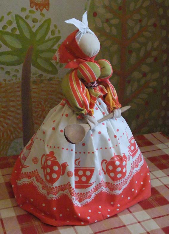 Mes sukuriame "Maslenitsa" lėlę savo rankomis.