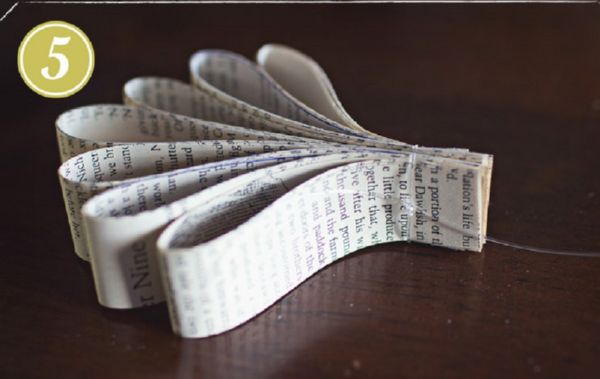 Gražus snaigės, skirtos 2017 m. Naujuosius metus, su savo popieriaus rankomis - diagramos ir nuotraukos etapais. Meistriškumo kursai vaikams didelėse snieglenčių origami technikoje
