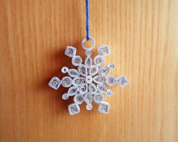 Gražus snaigės, skirtos 2017 m. Naujuosius metus, su savo popieriaus rankomis - diagramos ir nuotraukos etapais. Meistriškumo kursai vaikams didelėse snieglenčių origami technikoje