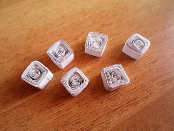 Gražus snaigės, skirtos 2017 m. Naujuosius metus, su savo popieriaus rankomis - diagramos ir nuotraukos etapais. Meistriškumo kursai vaikams didelėse snieglenčių origami technikoje