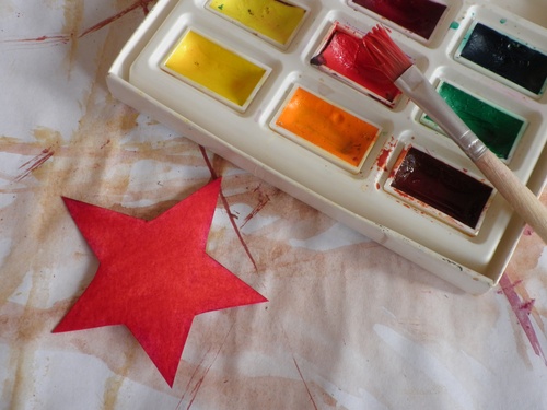 "Scrapbooking": rankomis sukūrėme gegužės 9 d. Savo rankomis mokykloje