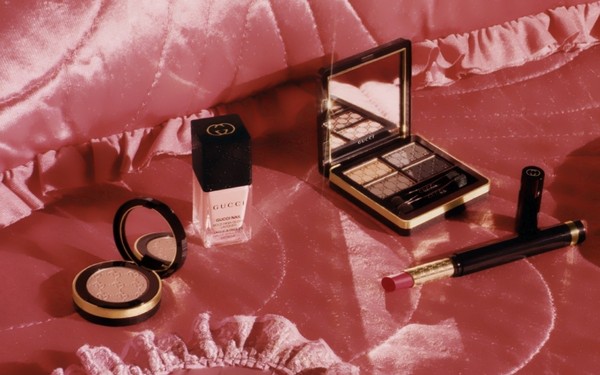 Šis paslaptingas rausvas: makiažo kolekcija Gucci Beauty F / W 2016