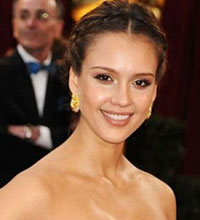 Ovalo veidas: Jessica Alba