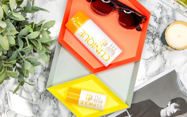Nematoma apsauga: rauginimo medžiagos Clinique Mineral Sunscreen