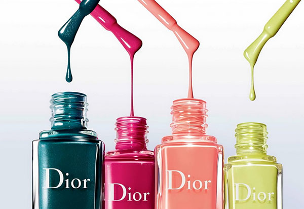 Neprotingas gradientas dekoratyvinėje "Dior Color" gradavimo kolekcijoje