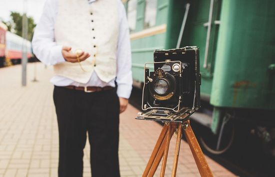 Vestuvių fotografijos sesija retro stiliaus