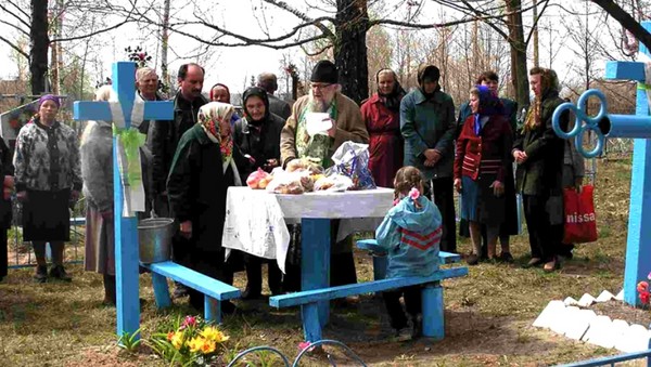 Radonitsa 2016 m. - prisiminti mirusius giminaičius