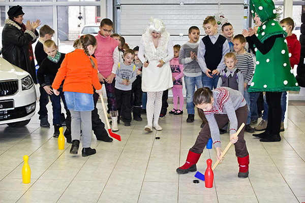 Naujųjų metų konkursai "Gaidys": žaidimai ir pramogos šeimai, didelėms kompanijoms, firmoms, darželiai ir mokyklos