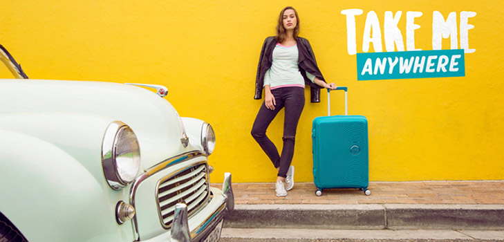 Vasara kelyje: ryškūs lagaminai American Tourister Soundbox