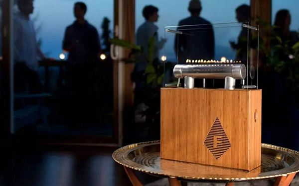 Gaisro magija: kolonėlė-židinys Fireside Audiobox