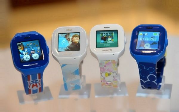 Dovanos pirmakursiams: vaikų protingi laikrodžiai "Huawei Honor Xiao K"