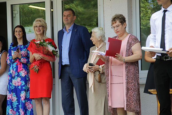 Gražūs sveikinimai dėl baigimo 2017 m. 9 ir 11 klasių