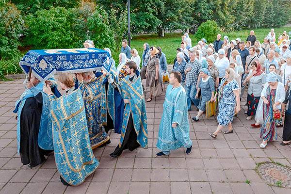 Švč. Mergelės Marijos ėmimo įkalinimas 2017 m.: Pasirašymai ir sveikinimai