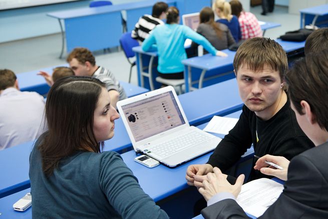 studentai paskaitoje