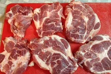 8 taisyklės, kaip kepti kiaulieną keptuvėje
