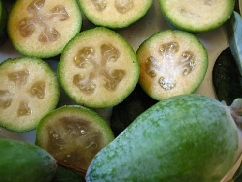 Feijoa su cukrumi, geriausi receptai su nuotraukomis