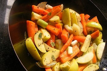 Kaip kepti kiaulienos kaklą krosnyje Keptos kiaulienos kaklo recepto paveikslėlis orkaitėje