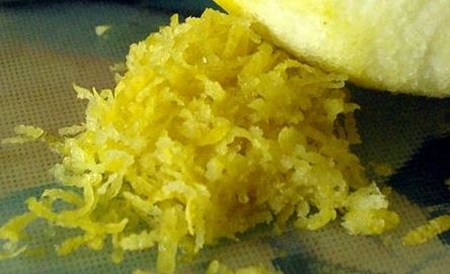 Kaip padaryti kremą "Cappeycakes": sviesto, šokolado ir baltymų kremo receptas