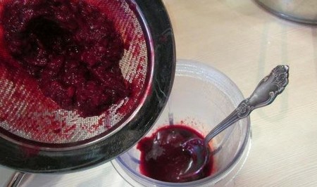 Kaip padaryti kremą "Cappeycakes": sviesto, šokolado ir baltymų kremo receptas