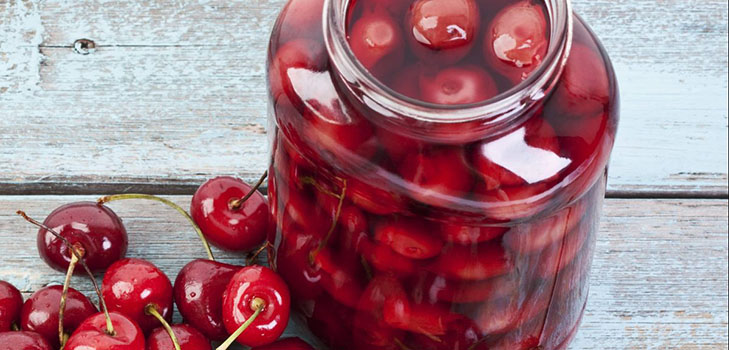 Aromatinis kompotas iš vyšnios žiemai - receptas