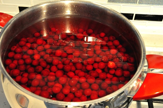 Aromatinis kompotas iš vyšnios žiemai - receptas