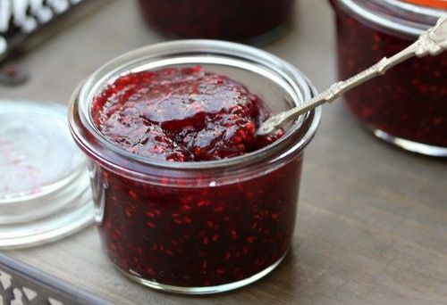 Aviečių uogienė su medumi