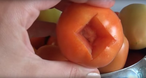 Pomidorai su česnakais žiemai, receptai. Pomidorų pjaustymas su česnakais žiemai: receptas greitam virimui, be sterilizavimo, sūdytas be maudymosi