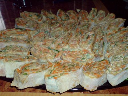 Lavos ritiniai