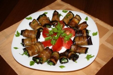 Baklažano ritiniai: receptai Baklažano ritiniai: receptai