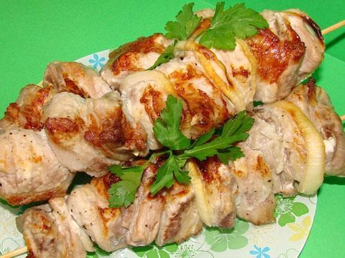 kiaulienos šašlykinis kebabas