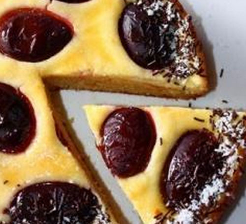 Tortas su sūriu ir slyva 