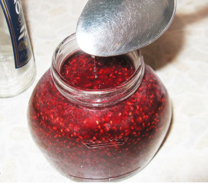 Jam iš aviečių: dėl šalčio ir gripo