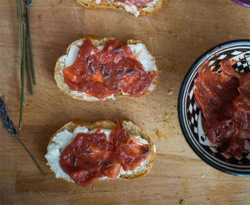 Dietiniai konservai iš rabarbarų