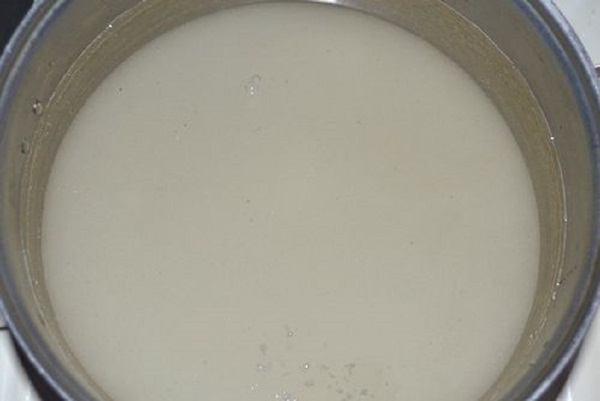 Originalus džemas iš pušies kūgių